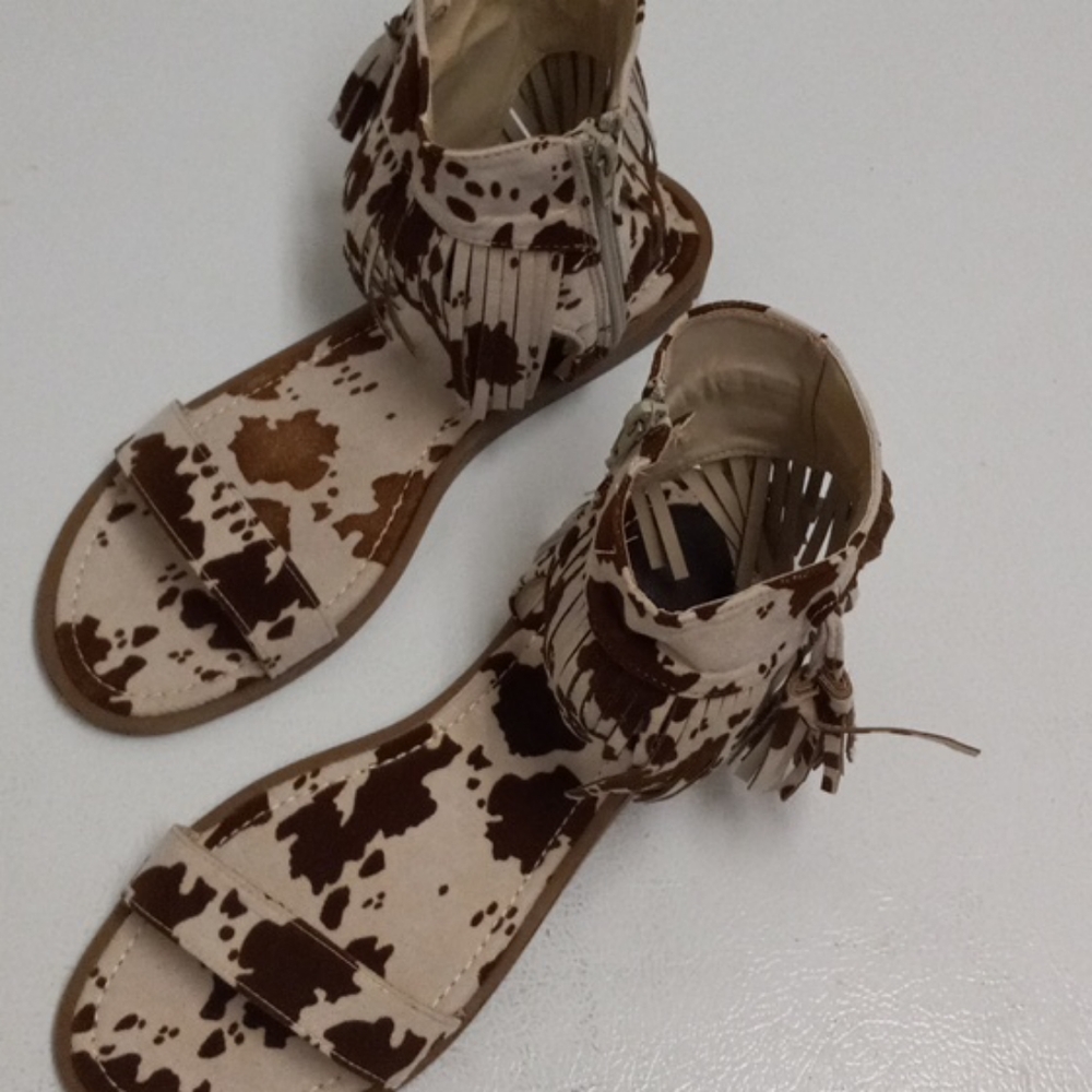 Pierre Dumas size 8 1/2, beige combo, sandals